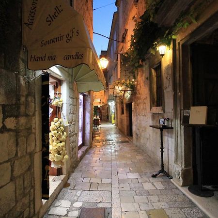 Town House In The Centre Of Historic Trogir Villa Exterior photo