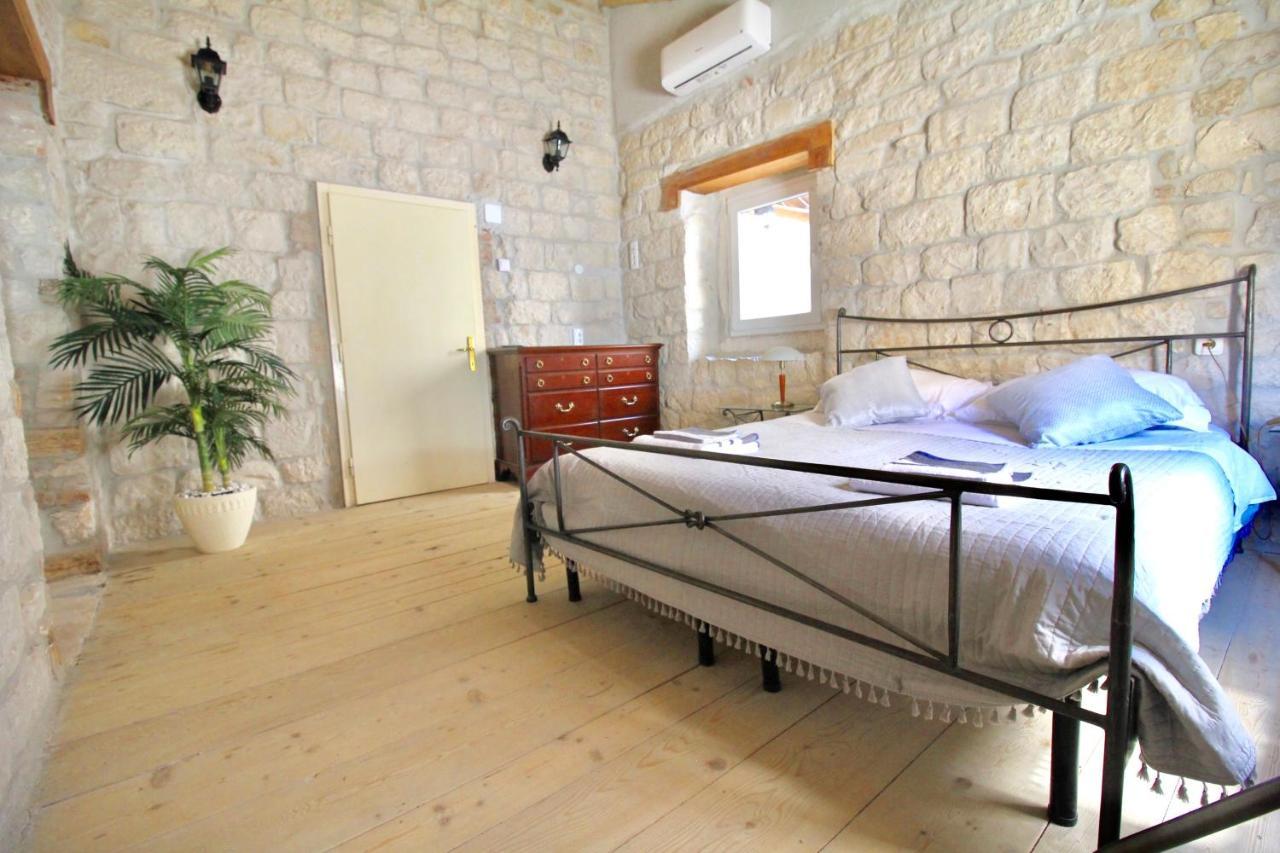 Town House In The Centre Of Historic Trogir Villa Exterior photo