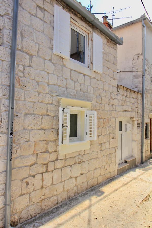 Town House In The Centre Of Historic Trogir Villa Exterior photo