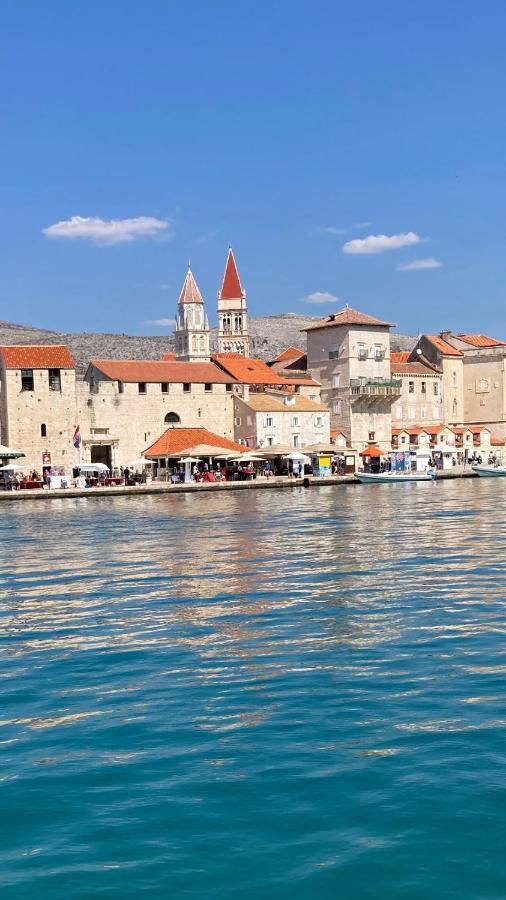 Town House In The Centre Of Historic Trogir Villa Exterior photo